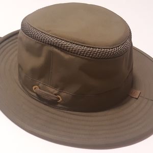 Tilley Hat Airflo Size 7 / 22 in / 56 cm Waterproof Sun Protection Brown / Olive
